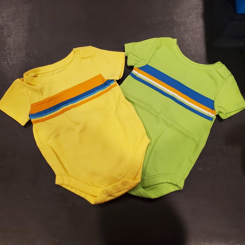 Infant body suit set of 2 NEW Bundle